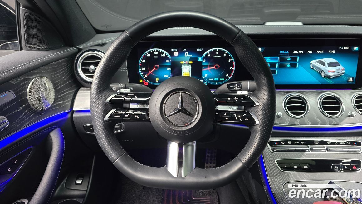 Mercedes-Benz E-Class 2023