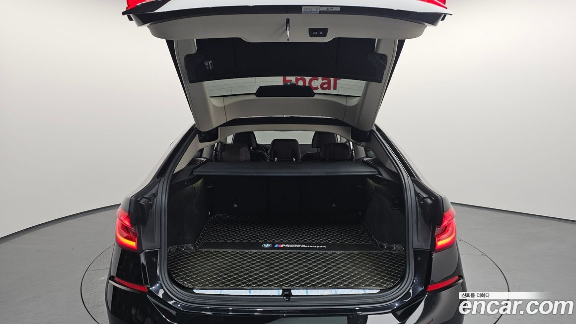 BMW Gran Turismo 2023