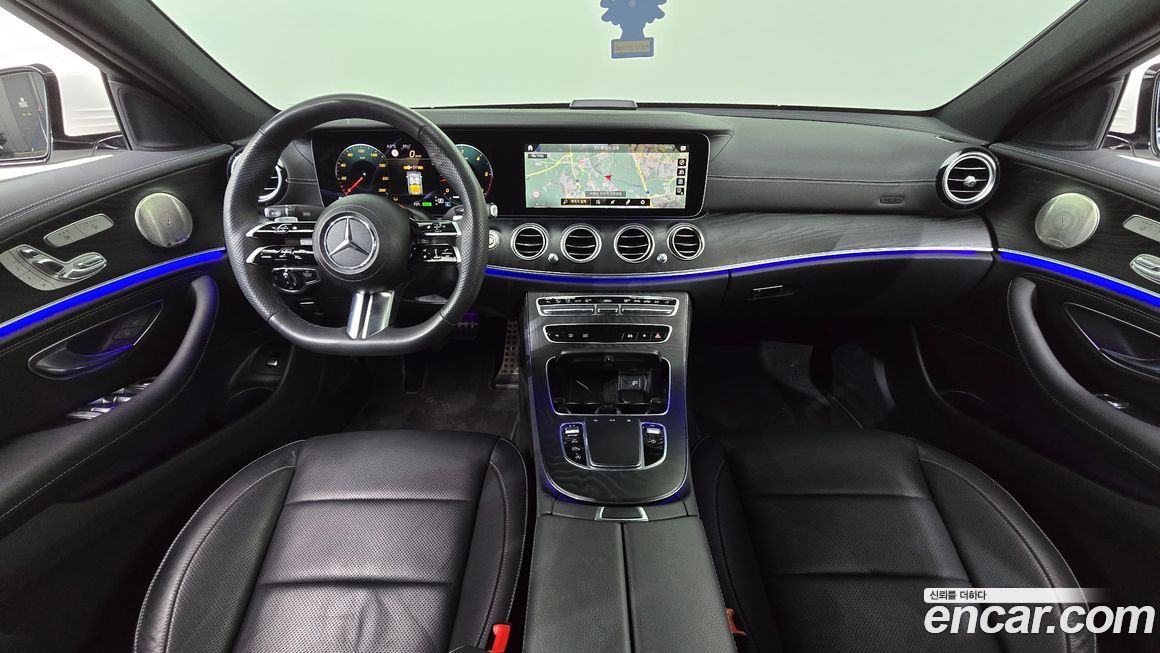 Mercedes-Benz E-Class 2023