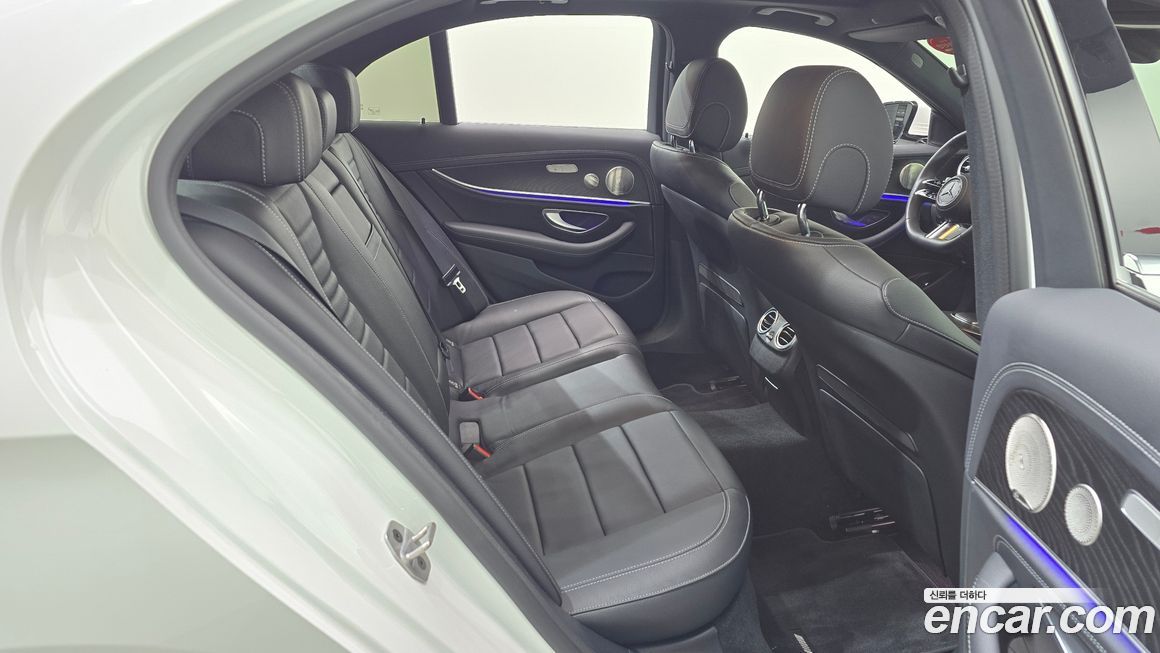 Mercedes-Benz E-Class 2023