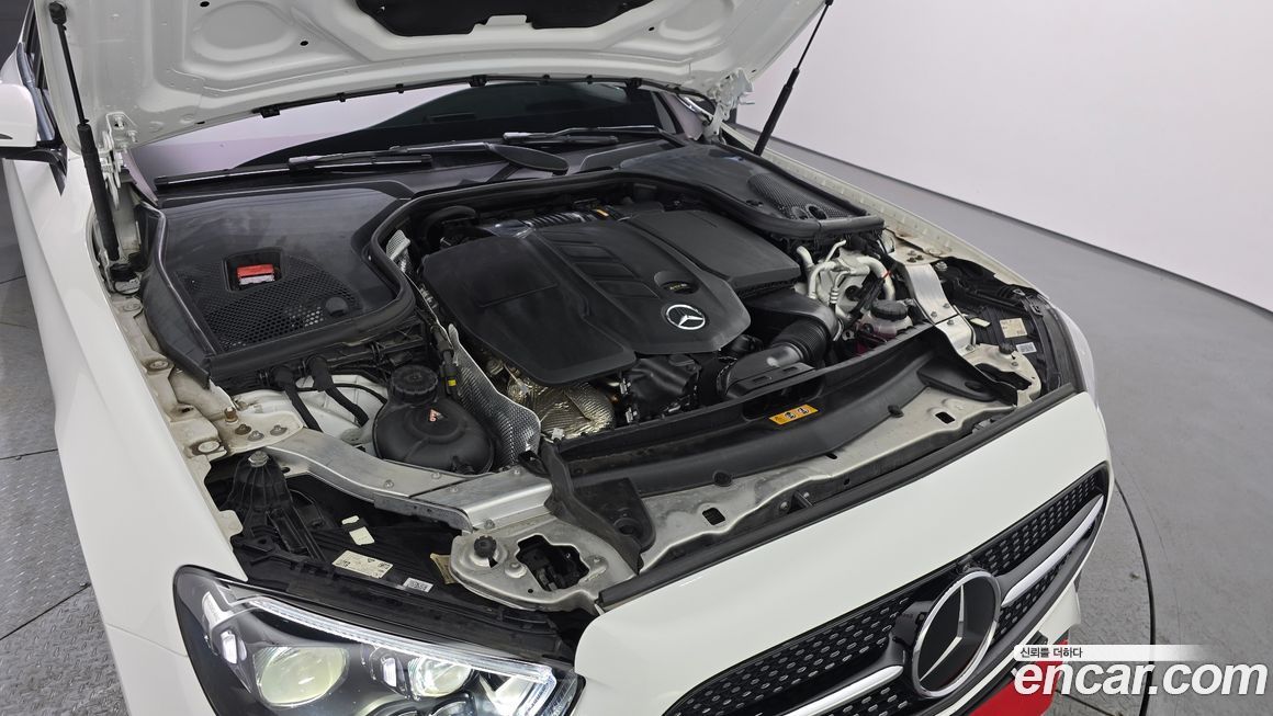 Mercedes-Benz E-Class 2023