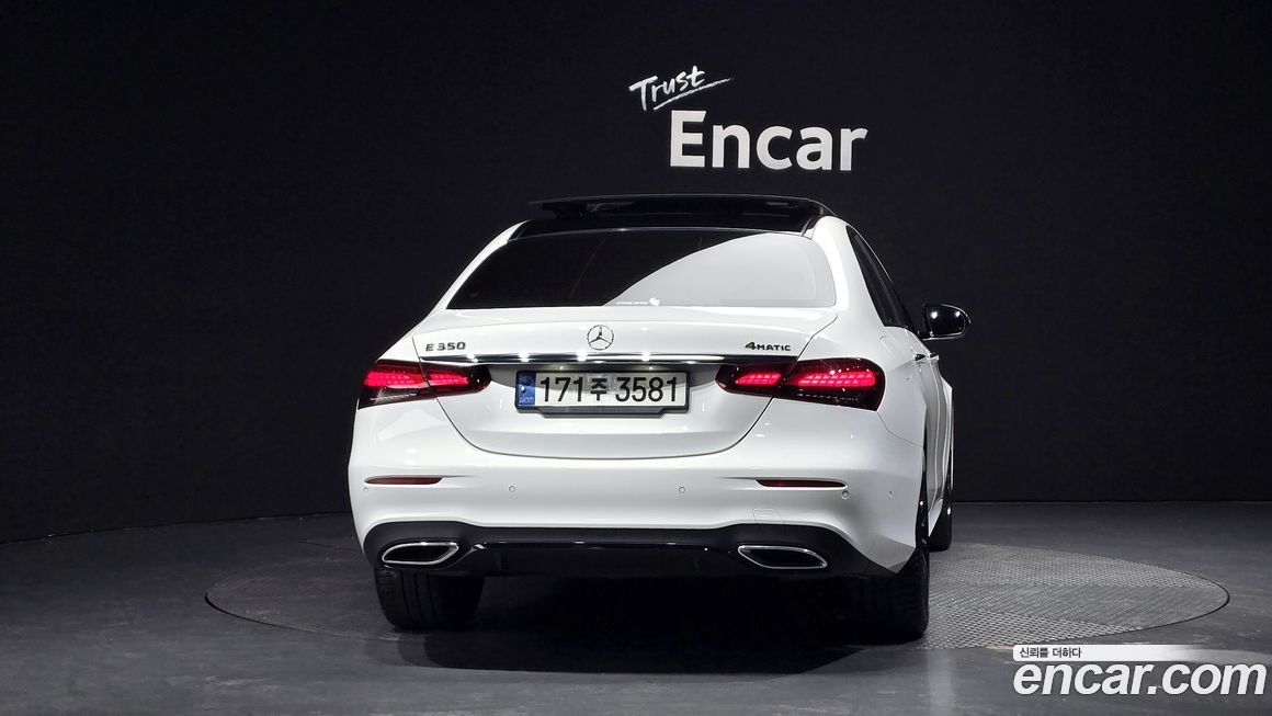 Mercedes-Benz E-Class 2023