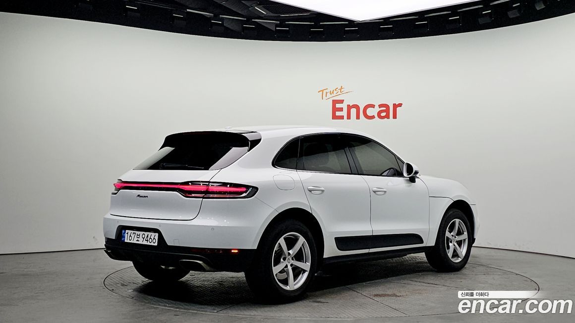 Porsche Macan 2020