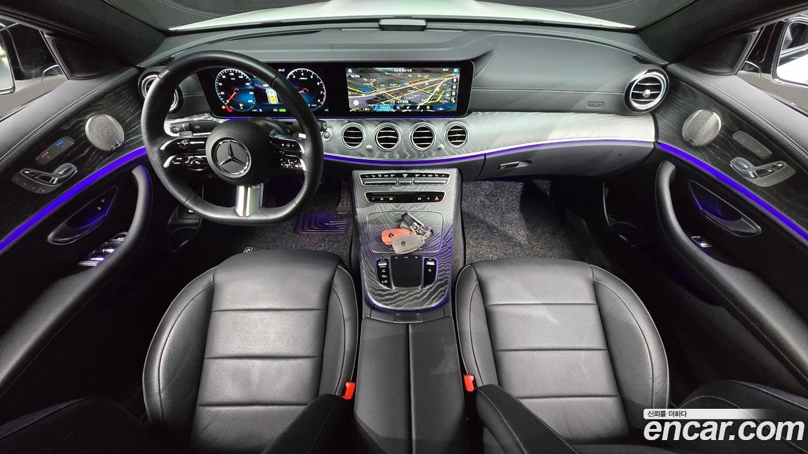 Mercedes-Benz E-Class 2023