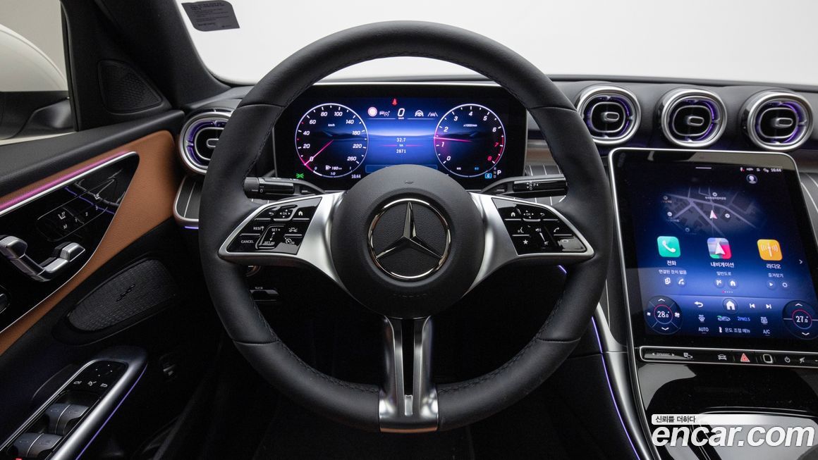 Mercedes-Benz C-Class 2025