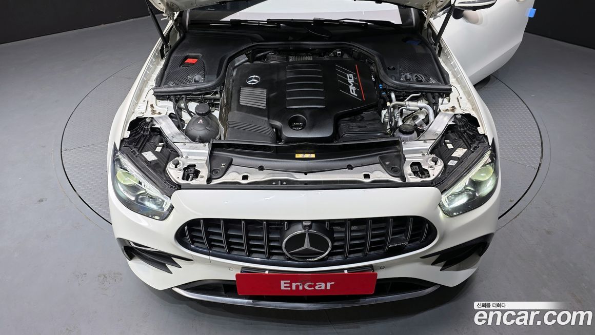 Mercedes-Benz E-Class 2021