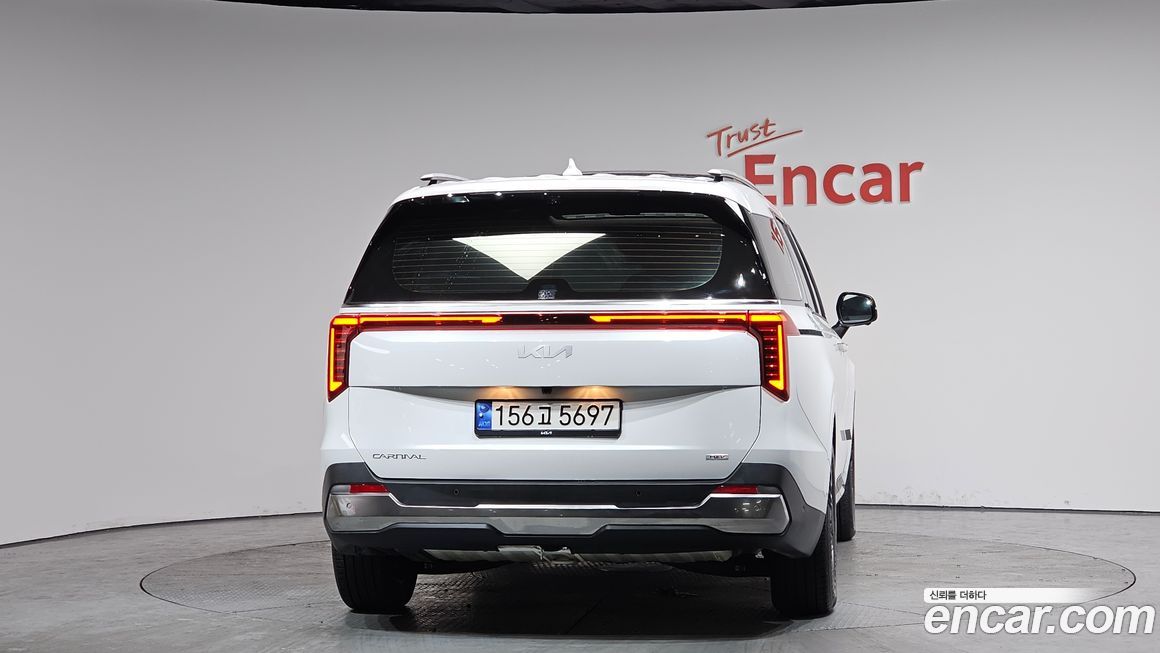 Kia Canival 2024