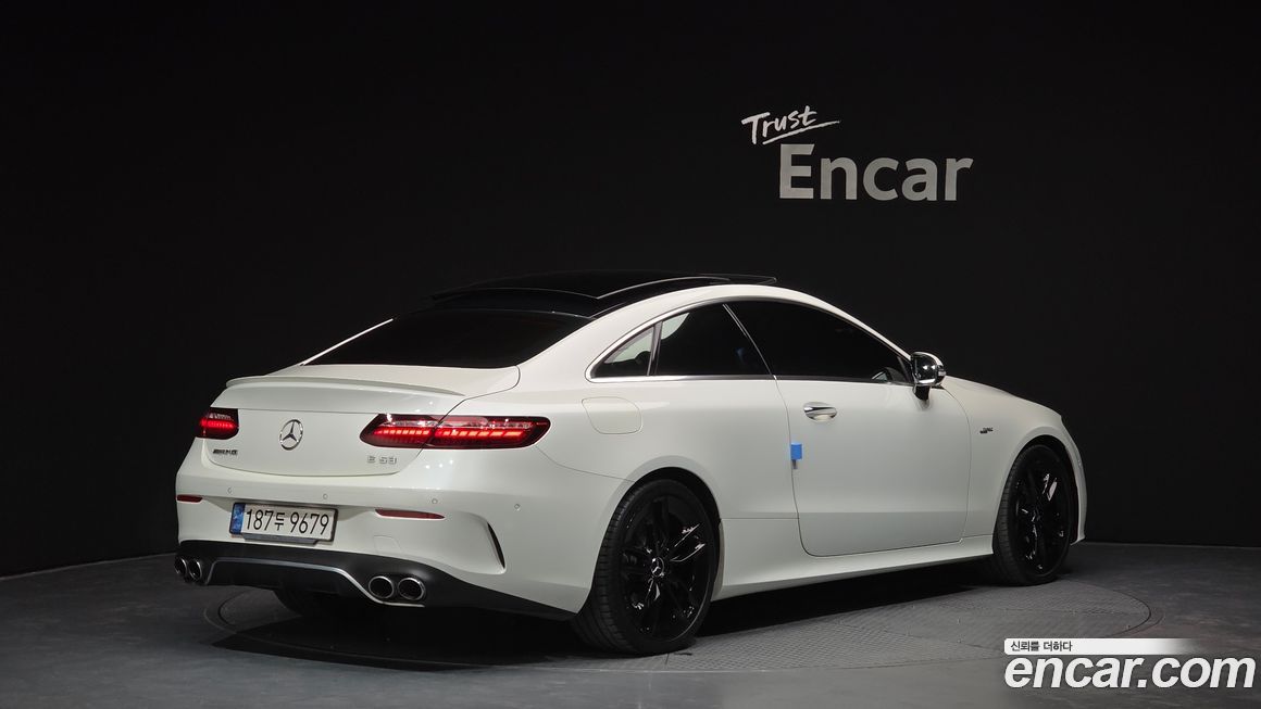 Mercedes-Benz E-Class 2021