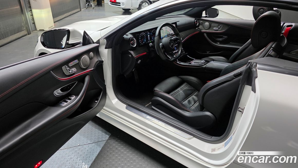 Mercedes-Benz E-Class 2021