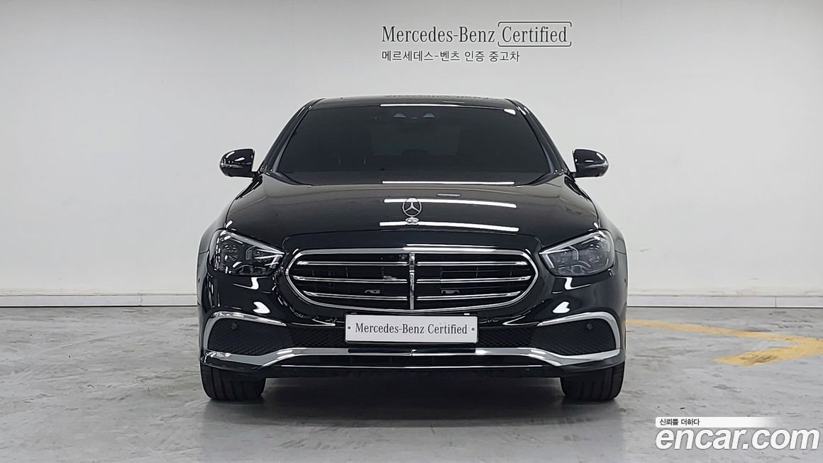 Mercedes-Benz E-Class 2023