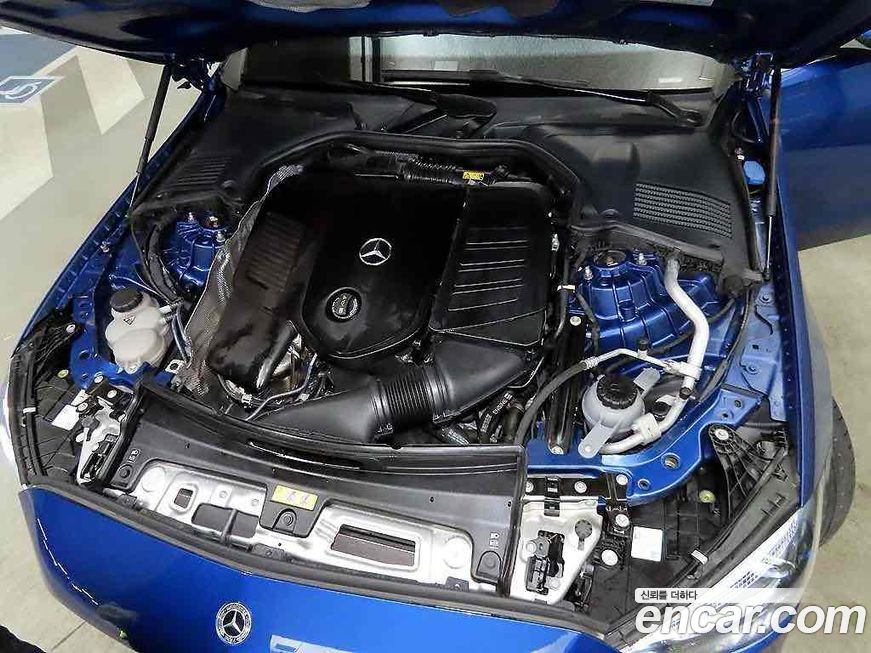 Mercedes-Benz C-Class 2022