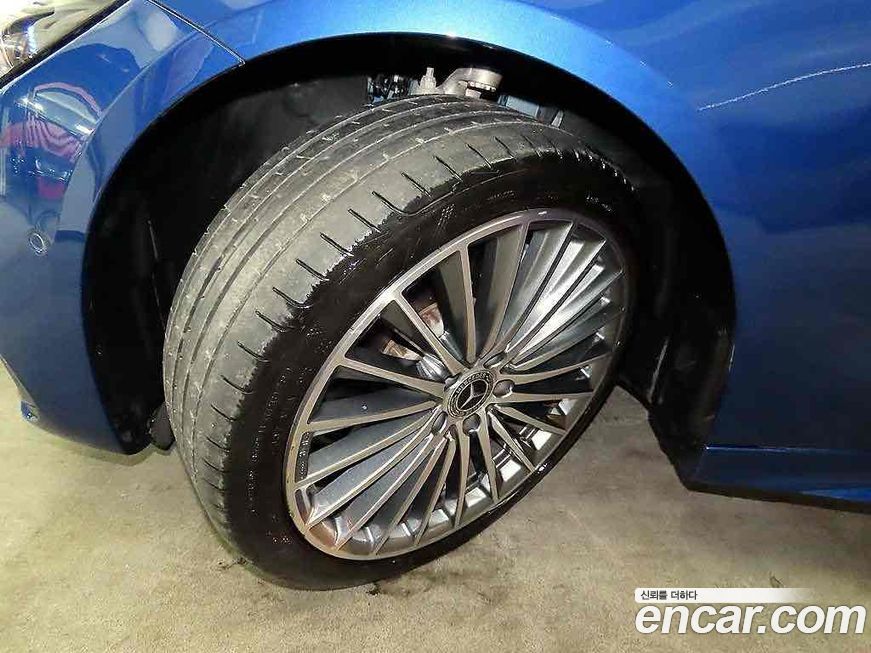 Mercedes-Benz C-Class 2022