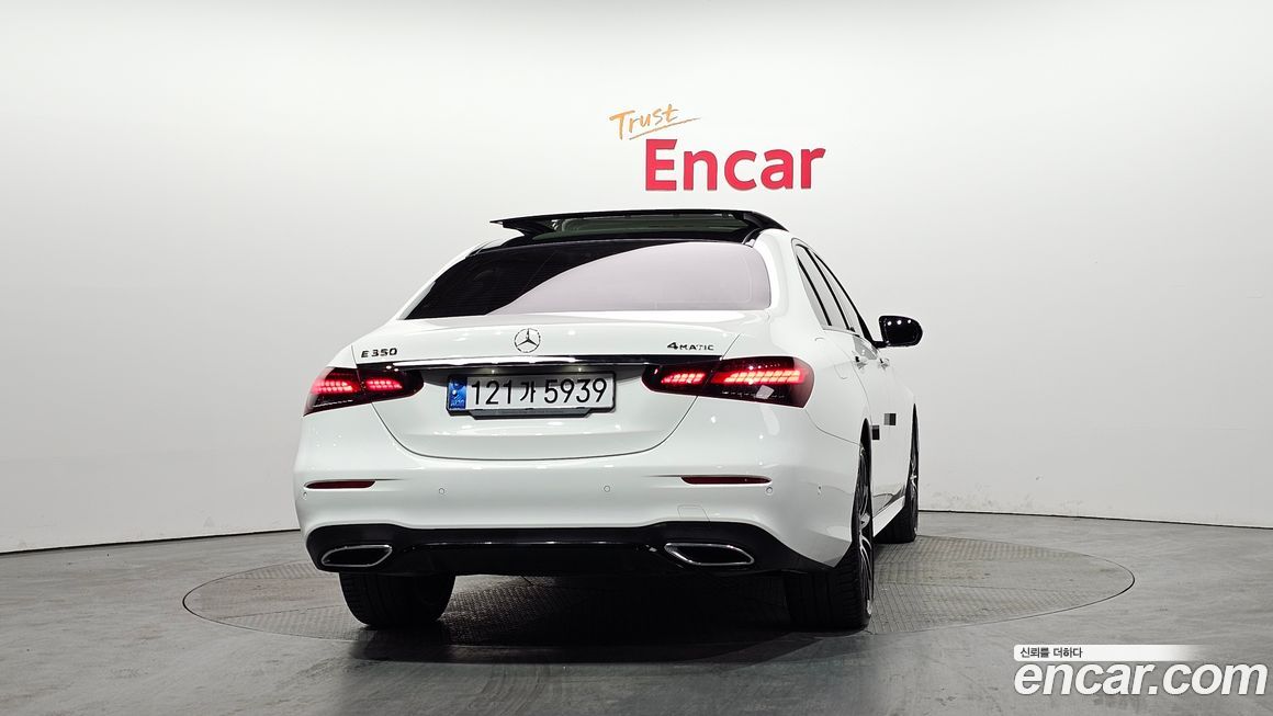 Mercedes-Benz E-Class 2023