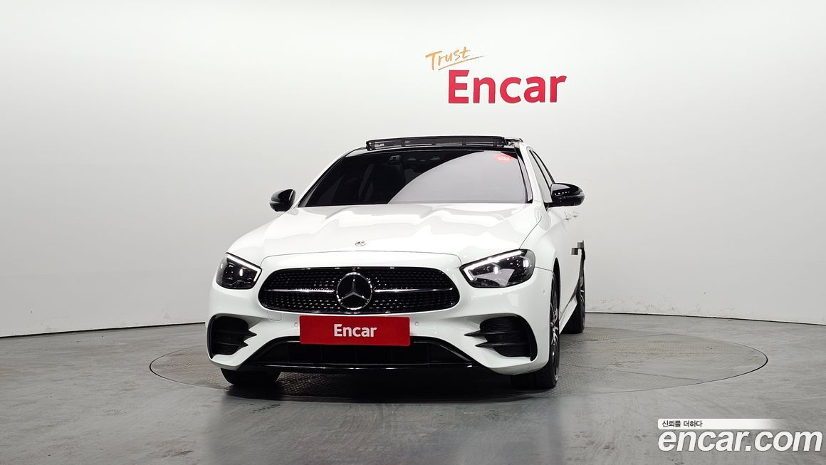 Mercedes-Benz E-Class 2023