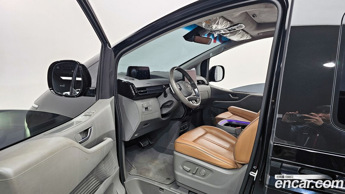 Hyundai Staria 2023