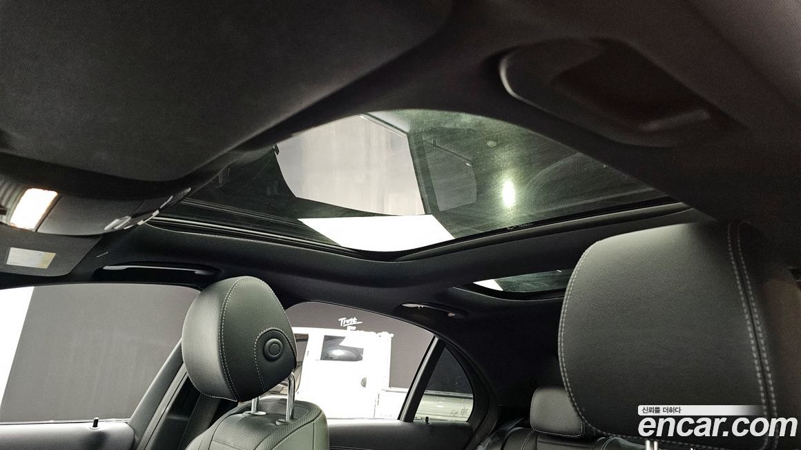 Mercedes-Benz E-Class 2023