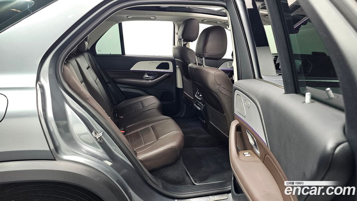 Mercedes-Benz GLE-Class 2021