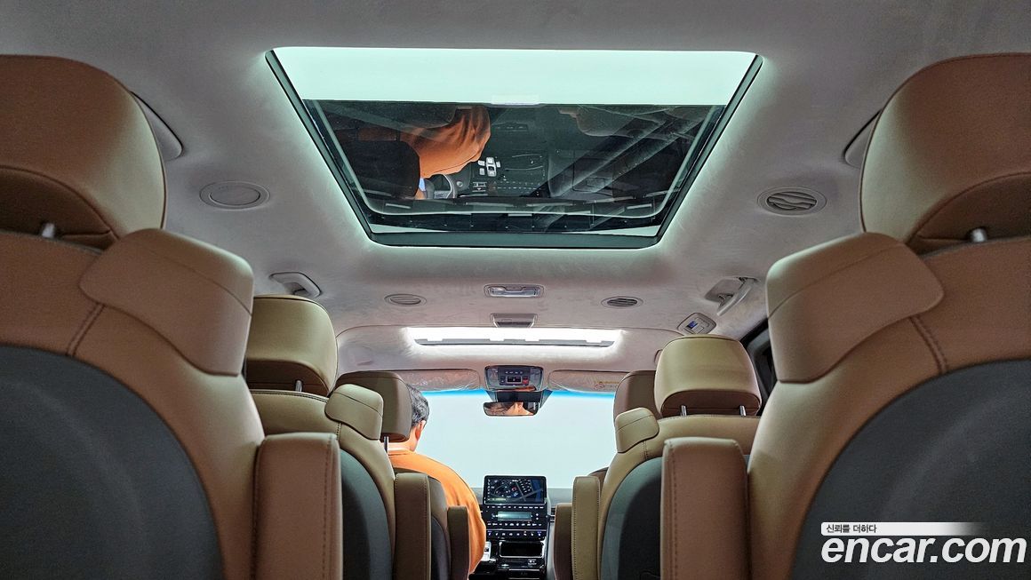 Hyundai Staria 2023