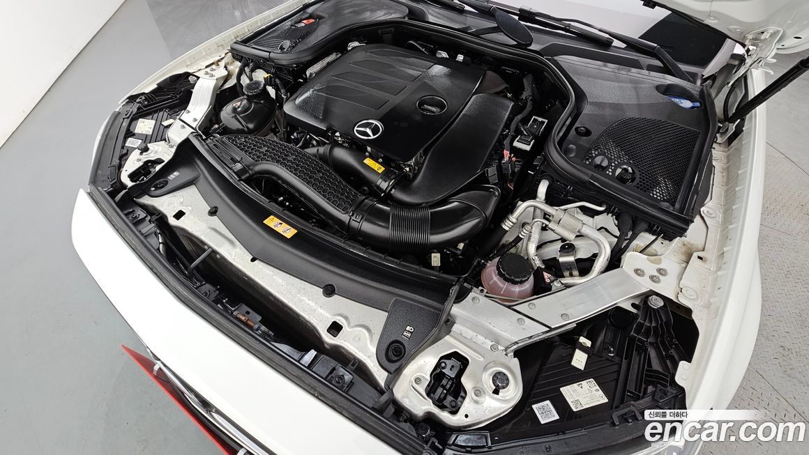 Mercedes-Benz E-Class 2023