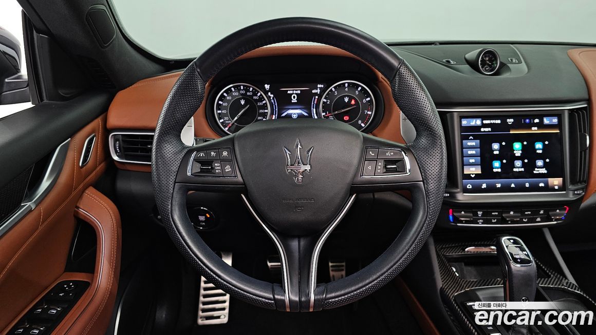 Maserati Levante 2021