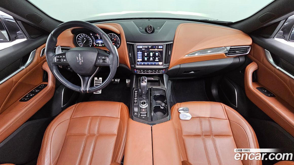 Maserati Levante 2021