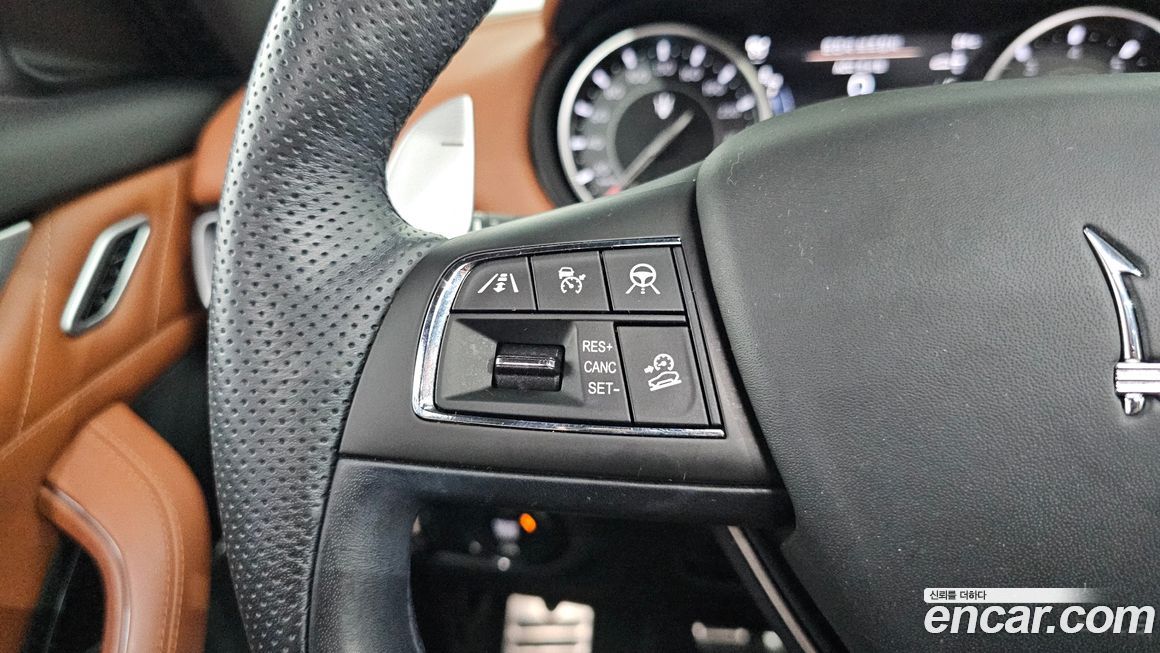 Maserati Levante 2021