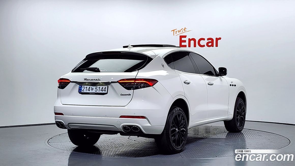 Maserati Levante 2022