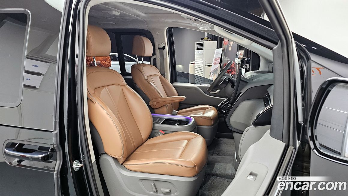 Hyundai Staria 2023