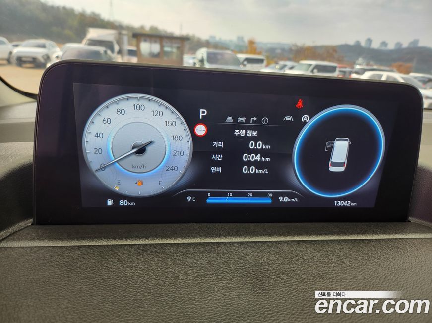 Hyundai Staria 2025