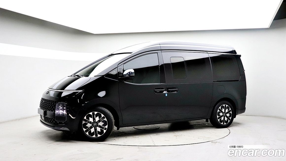 Hyundai Staria 2023
