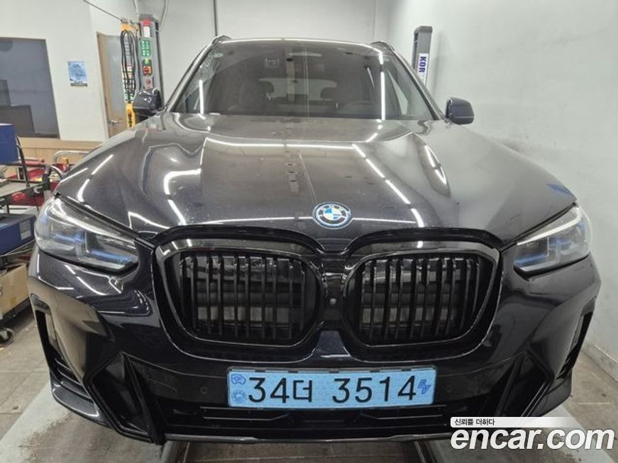 BMW iX3 2024