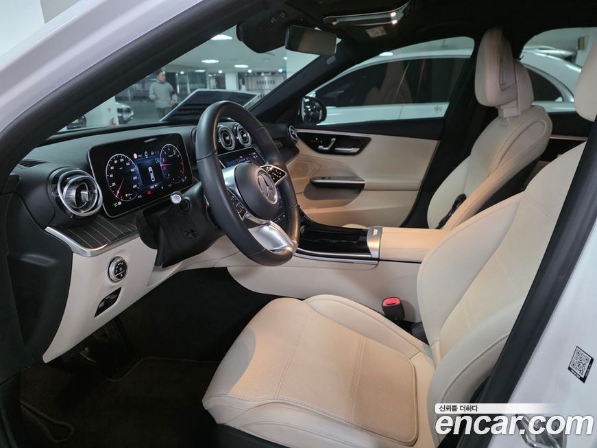 Mercedes-Benz C-Class 2023