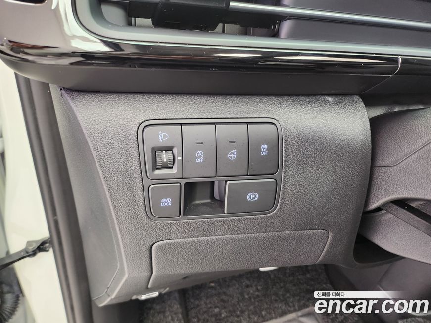 Hyundai Staria 2025