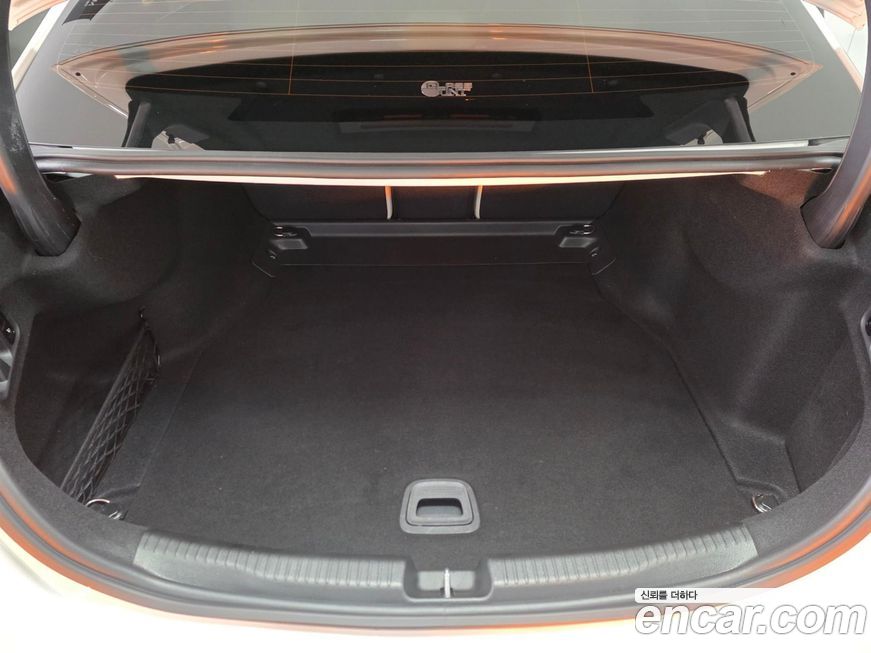 Mercedes-Benz C-Class 2023