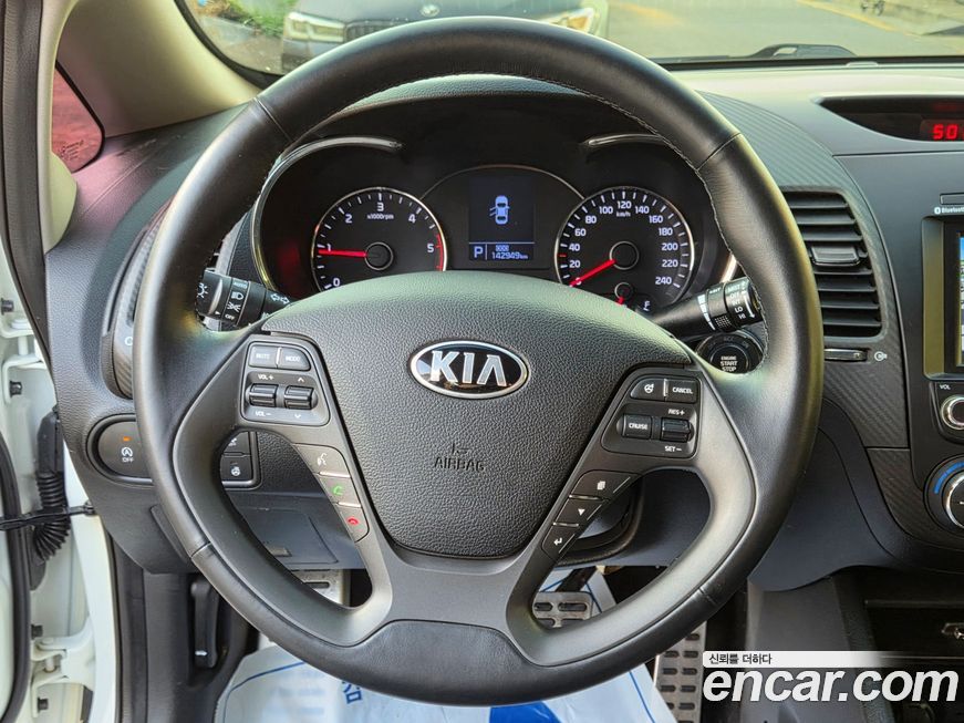 Kia K3 2015