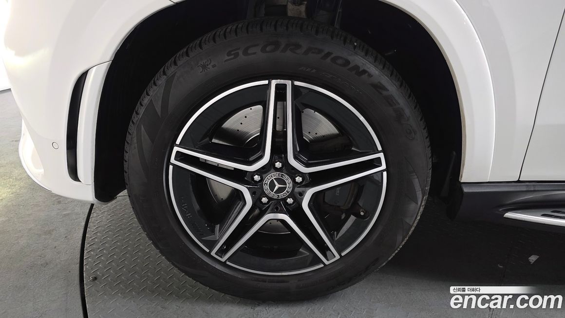 Mercedes-Benz GLE-Class 2021