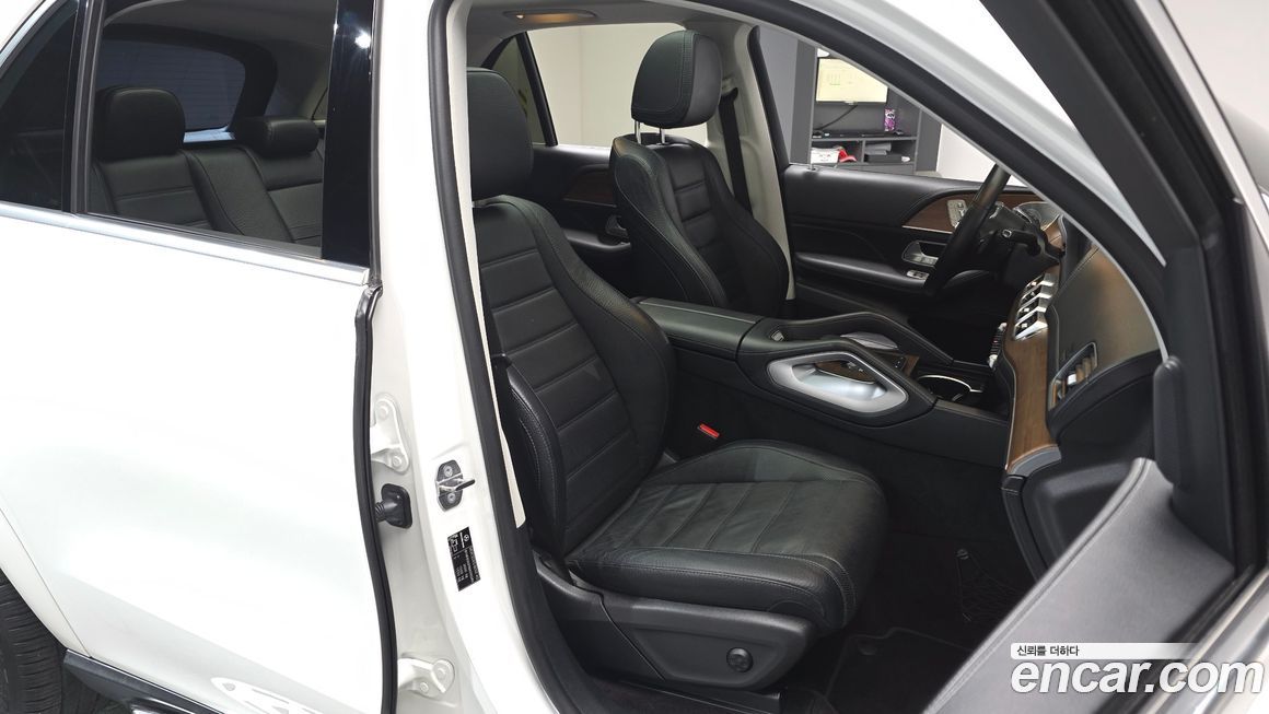 Mercedes-Benz GLE-Class 2021