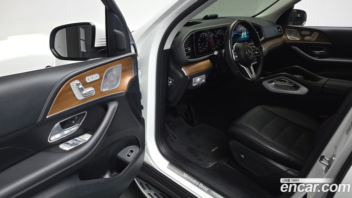 Mercedes-Benz GLE-Class 2021