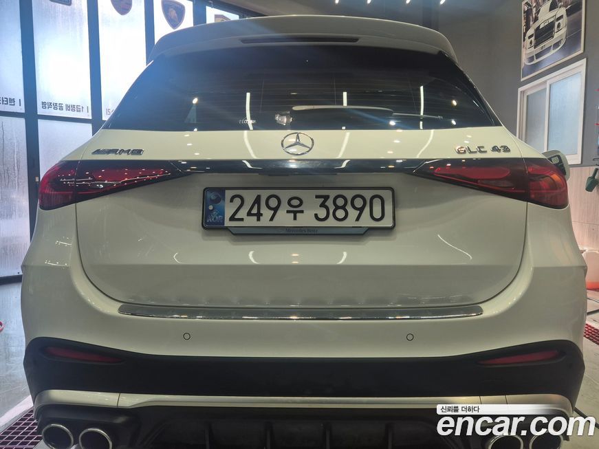 Mercedes-Benz GLC-Class 2024