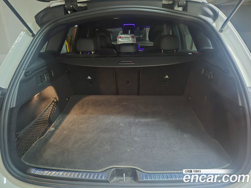 Mercedes-Benz GLC-Class 2024