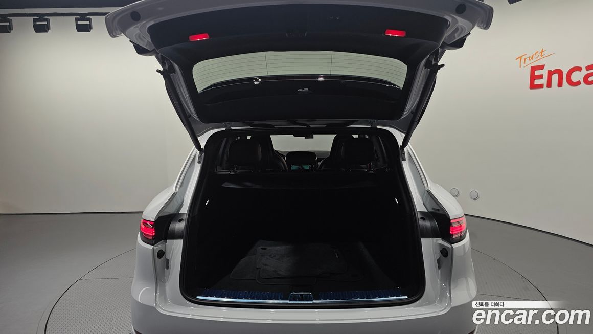 Porsche Cayenne 2020