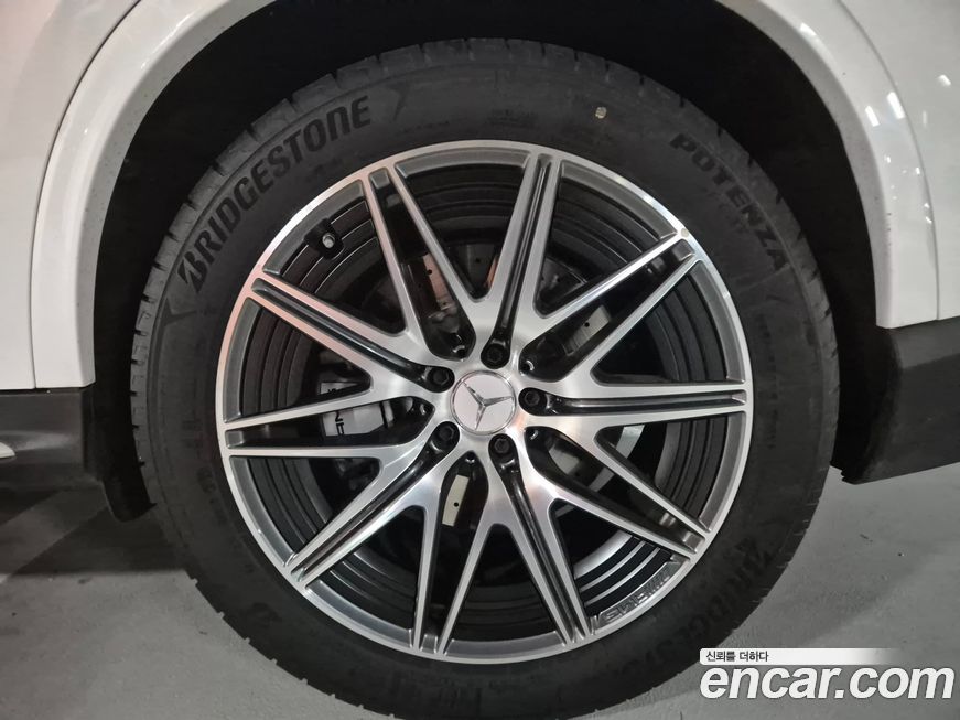 Mercedes-Benz GLC-Class 2024