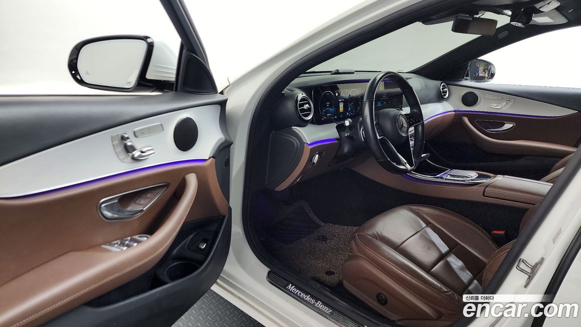 Mercedes-Benz E-Class 2021