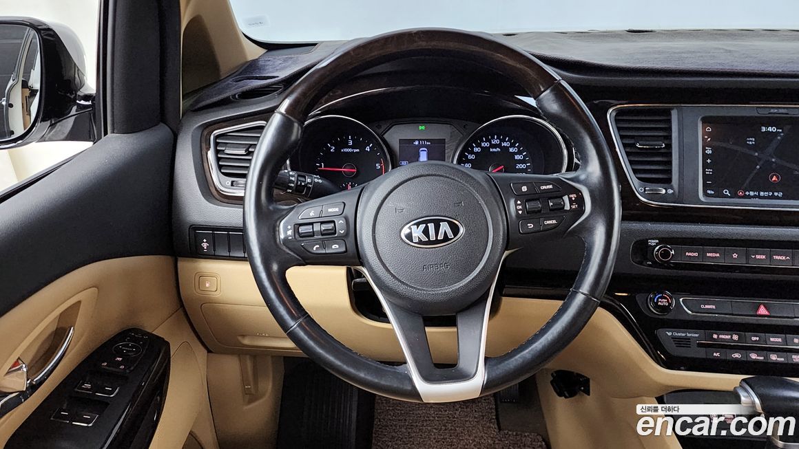 Kia Canival 2019