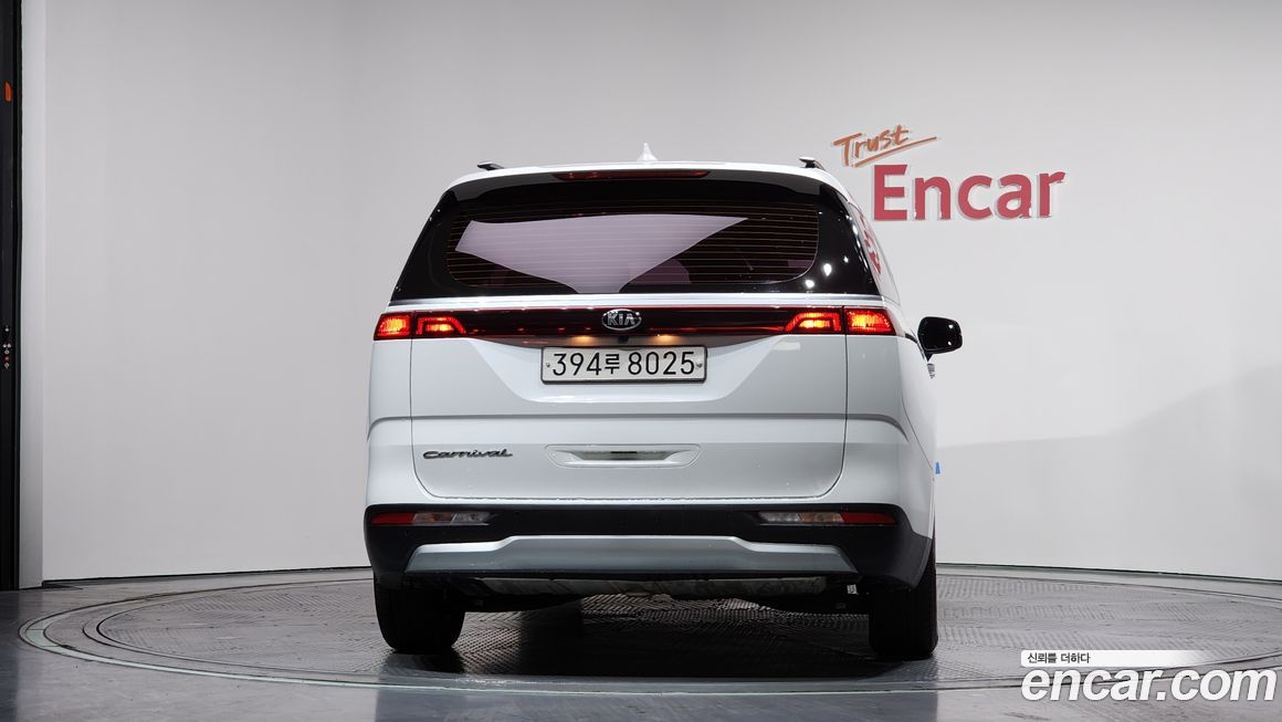 Kia Canival 2021