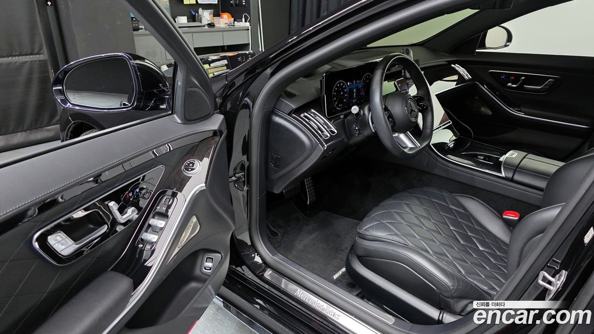 Mercedes-Benz S-Class 2023