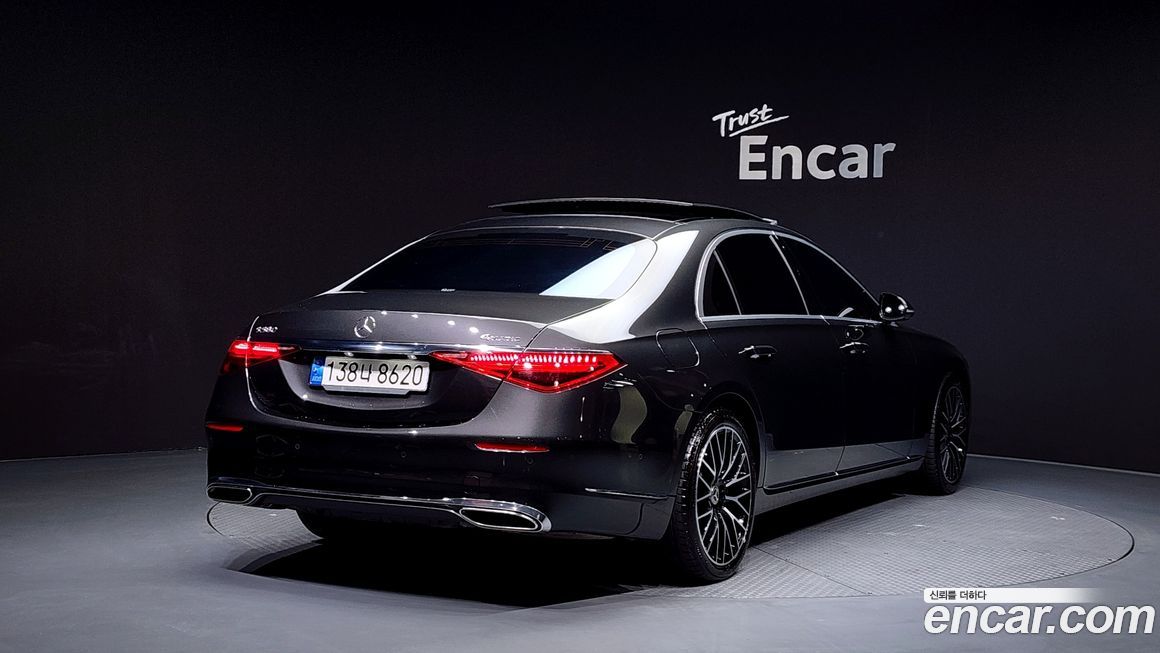 Mercedes-Benz S-Class 2022