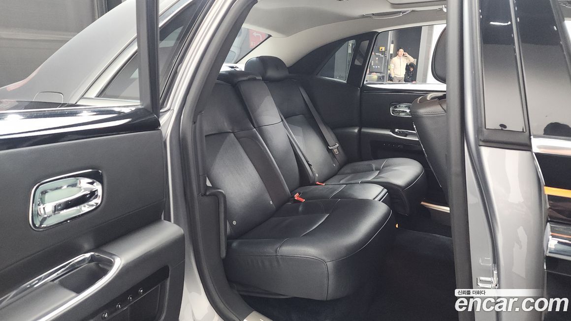 Rolls-Royce Ghost 2013