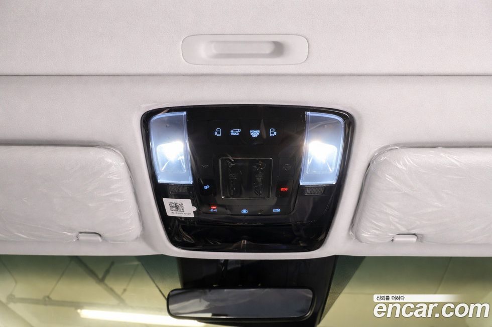 Hyundai Staria 2025