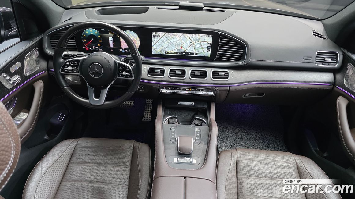 Mercedes-Benz GLS-Class 2023